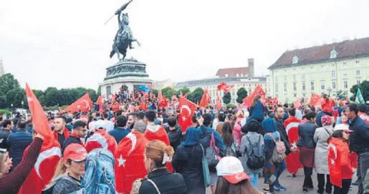 18 bin 500 Türk’e sınır dışı tehdidi