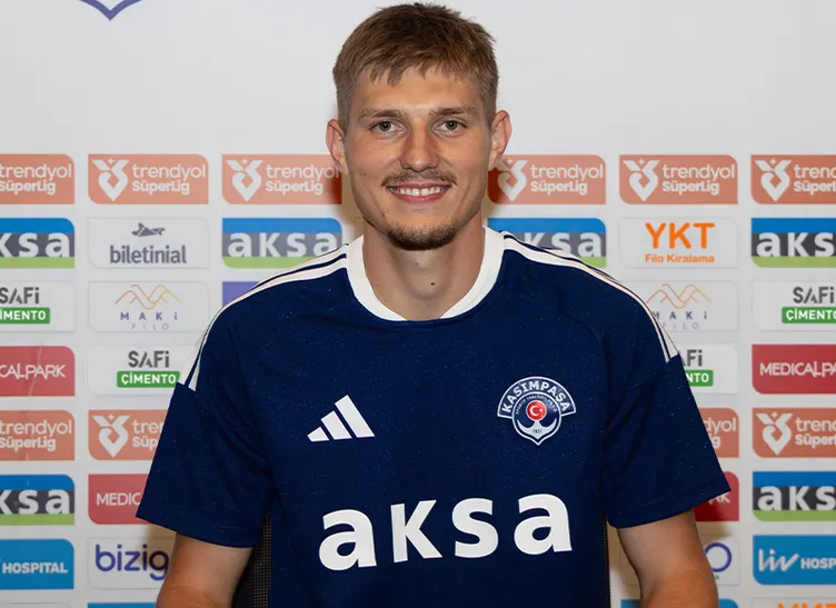 Süper Lig’de transfer rüzgarı! İşte resmen açıklanan tüm imzalar 2026-2027