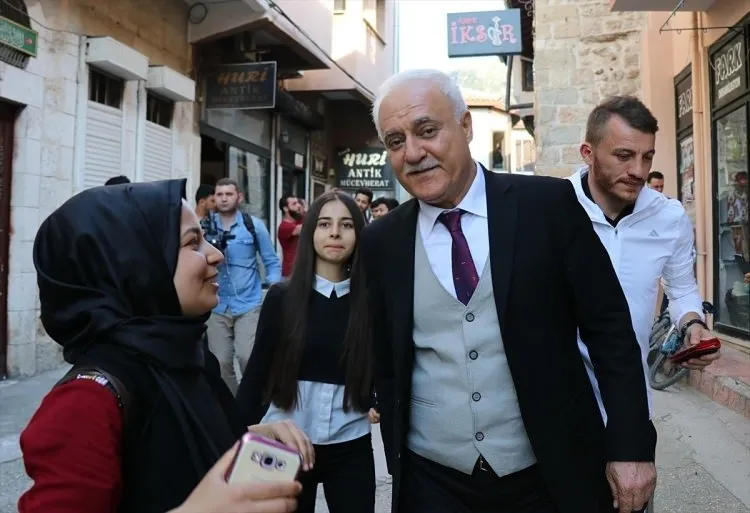 Cumhurbakanı ile beraber ünlü isimler sınıra akın etti