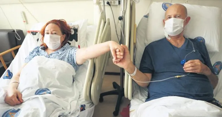 43 yıllık eşinin böbreği ile hayata tutundu