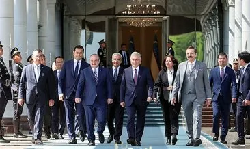 Togg, Özbekistan Cumhurbaşkanı Mirziyoyev’e teslim edildi! Başkan Erdoğan’dan ’Hayırlı olsun’ telefonu