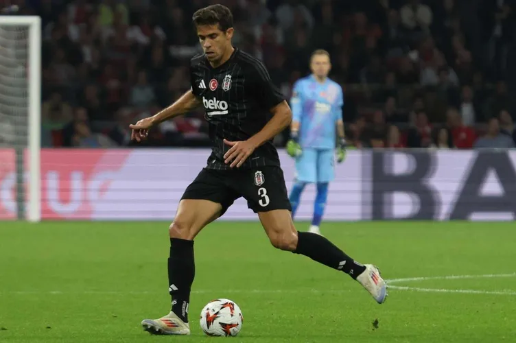 SON DAKİKA: Beşiktaş’ta yıldız futbolcudan şok ayrılık kararı! Daha yeni transfer olmuştu…