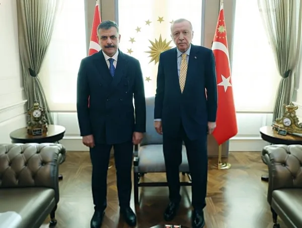 baskan-erdogan-bakanlar-mustafa-ciftci-akin-gurleki-kabul-etti-1771507848891.jpg