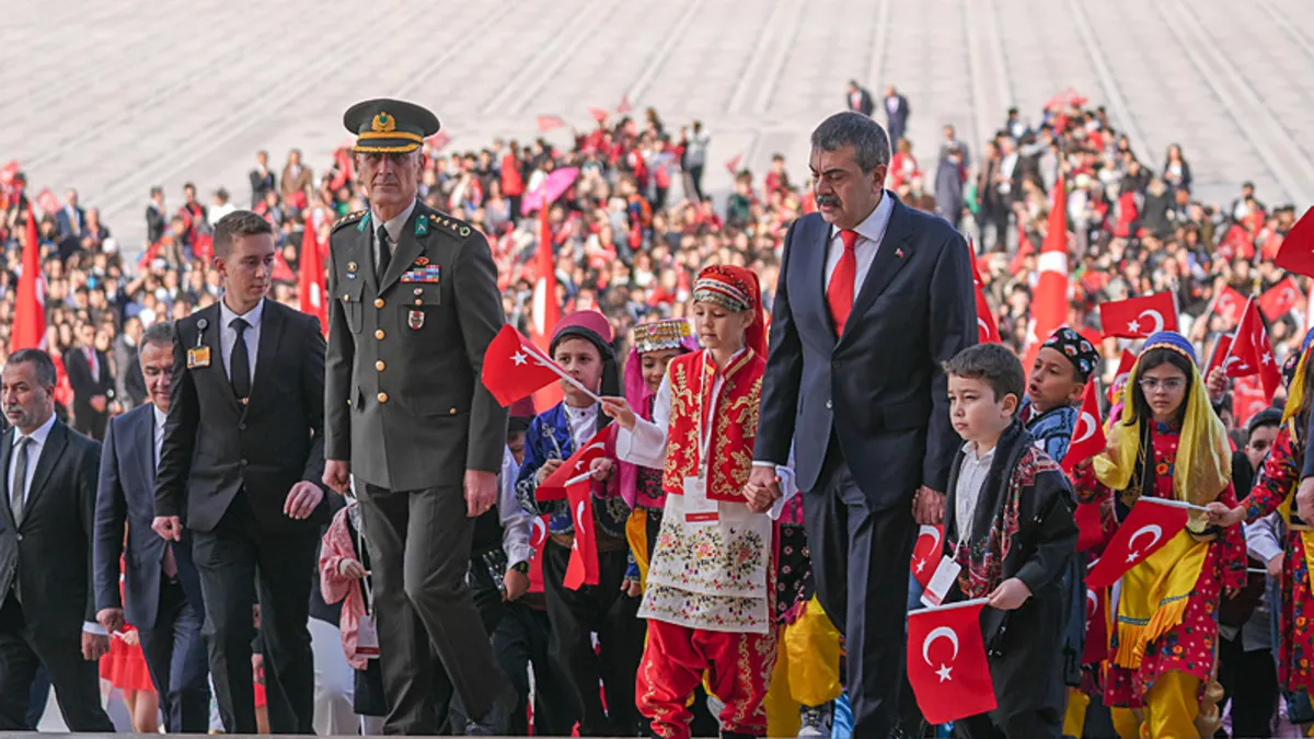 Anıtkabir'de 23 Nisan coşkusu: Devlet Erkanı Anıtkabir'i ziyaret etti