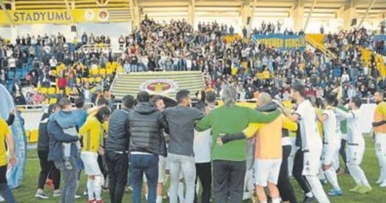 Ekol Göz Menemenspor taraftarıyla buluşuyor