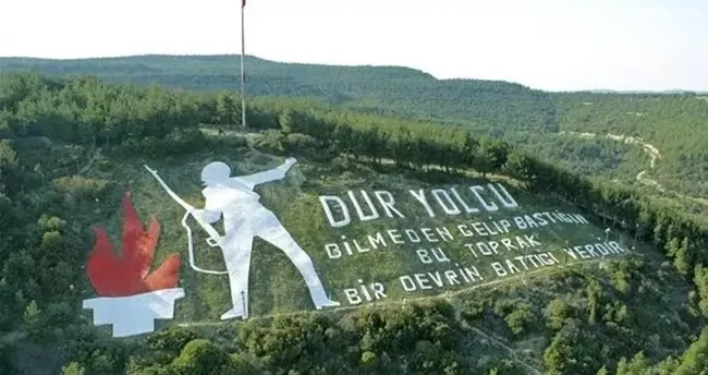 Dur Yolcu Şiiri Sözleri - Necmettin Halil Onan Bir Yolcuya Şiiri Açıklaması Ve İncelemesi