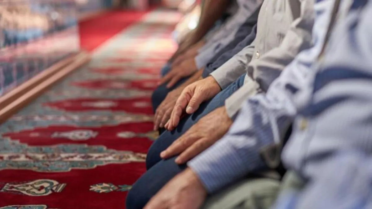 TERAVİH NAMAZI KILINIŞI: Teravih namazı nasıl kılınır, kaç rekattır, hangi dualar okunur?