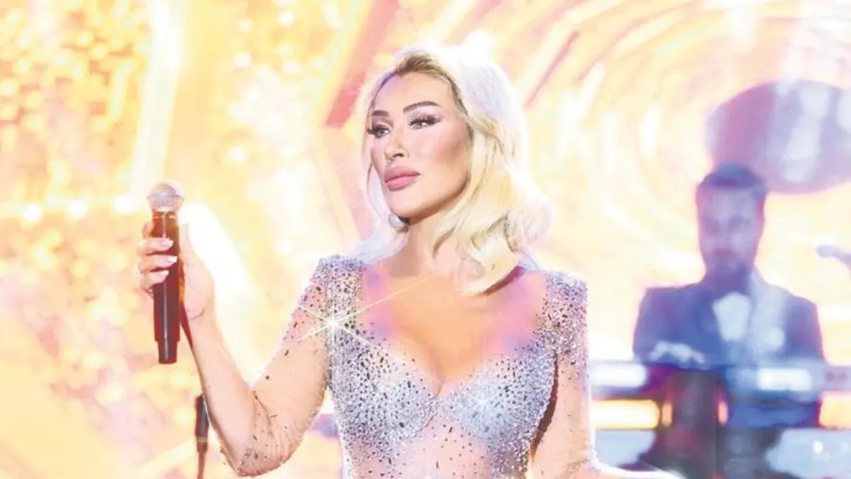 Seda Sayan'a çorap hediyesi