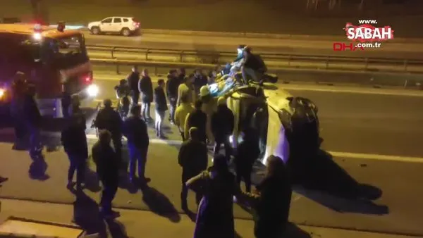 Üsküdar'da üst geçitten yola uçan hafif ticari araçtaki 4 kişi yaralandı | Video