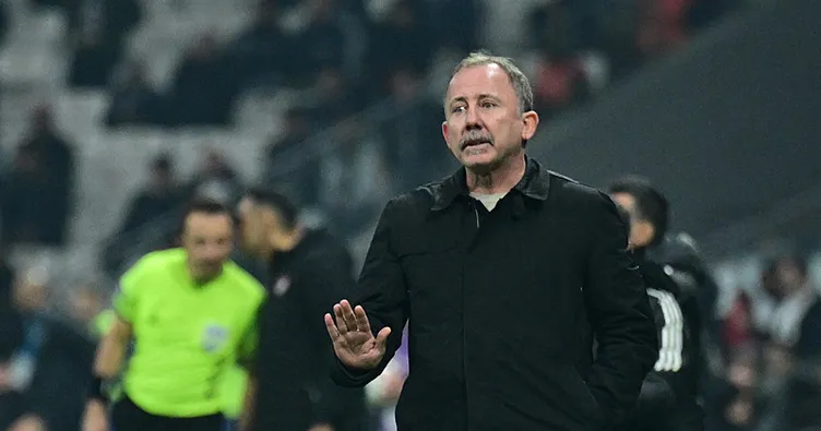 Beşiktaş Teknik Direktörü Sergen Yalçın: Kadroda değişiklikler yaptık