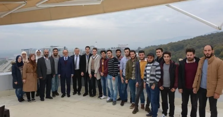Suriyeli öğrenciler Rektör yardımcısı ile Düzce’de bir araya geldi