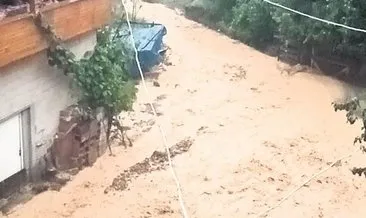 Dereler taştı, 4 köy yolu ulaşıma kapandı #artvin