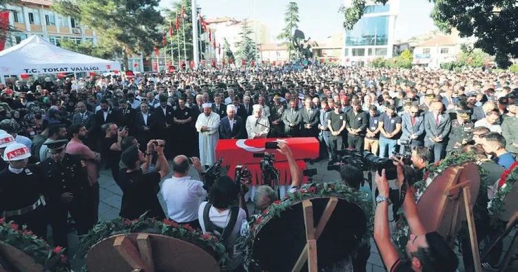 Şehitler kalplerimize gömüldü