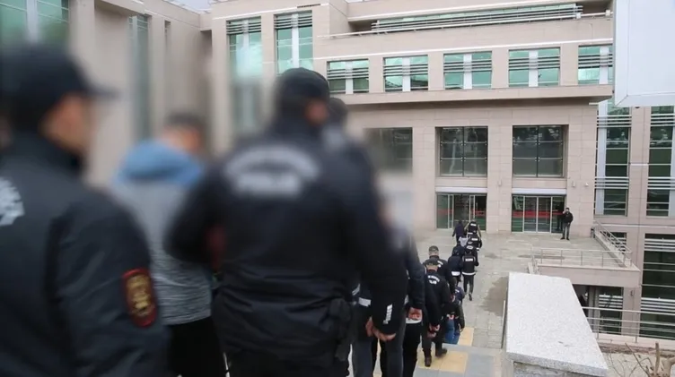 Yok böyle büyü dolandırıcılığı! Yöntemlerini gören şaştı kaldı! Bu tişörtü 4 gün giyersen...