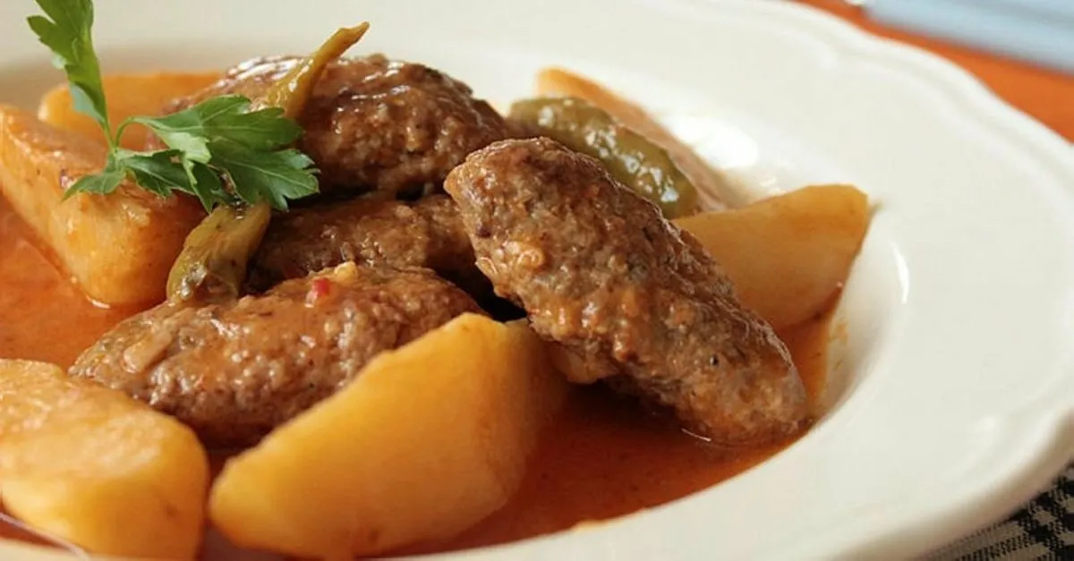 En Kolay Izmir Kofte Tarifi Firinda Izmir Kofte Nasil Yapilir Et Yemekleri Haberleri