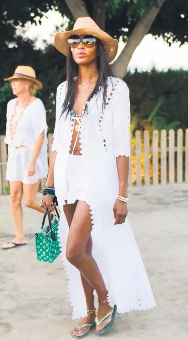 Bir dönemin efsane modeli Naomi Campbell Bodrum’da...