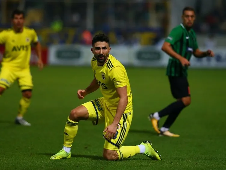 Fenerbahçe'de kaptanlık krizi! Pazubandı kenara fırlattı