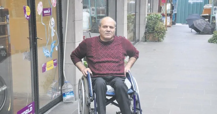 Takı yaparak hayata bağlandı