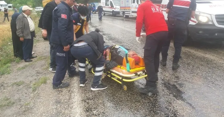 SON DAKİKA: Balıkesir - Kütahya yolunda katliam gibi kaza! Minibüs ve tanker çarpıştı: 8 ölü, 10 yaralı