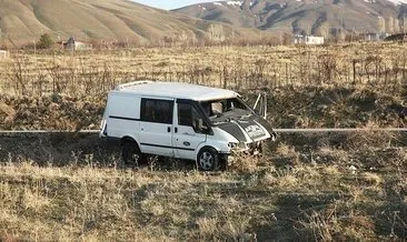 Bitlis'te içinde düzensiz göçmenlerin bulunduğu minibüs takla attı: 4 ölü, 25 yaralı #bitlis