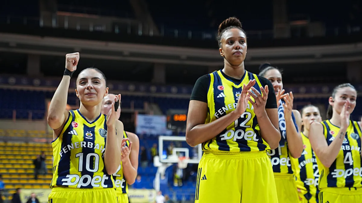 Fenerbahçe Opet, EuroLeague Women’da liderliği garantiledi! Fenerbahçe Opet, EuroLeague Women’da liderliği garantiledi!