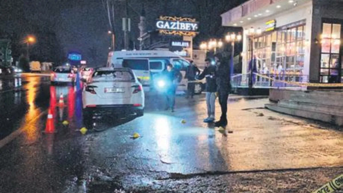 Otomobile silahlı saldırı: 1 ölü, 1 yaralı Otomobile silahlı saldırı: 1 ölü, 1 yaralı