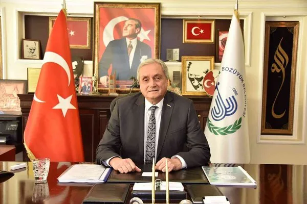 Başkan Bakkalcıoğlu: Kadınlarımız sevgiyle var oldukça dünya daha güzel