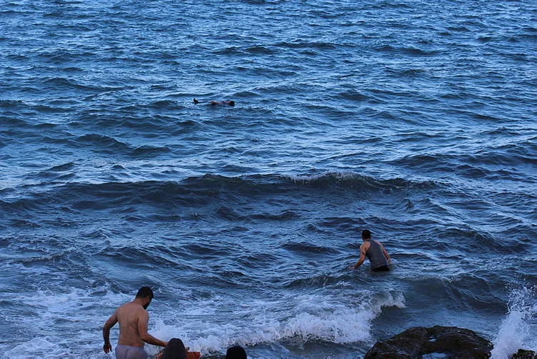Psikolojik tedavi gördüÄü iddia edilen kadın Trabzon'da buz gibi suya atladı!