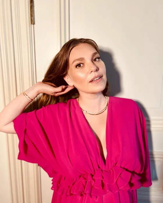 ’Hık demiş burnundan düşmüş’ Şimdiye kadar hep annelerini görmüştünüz! İşte ünlülerin merak edilen biricik babaları...