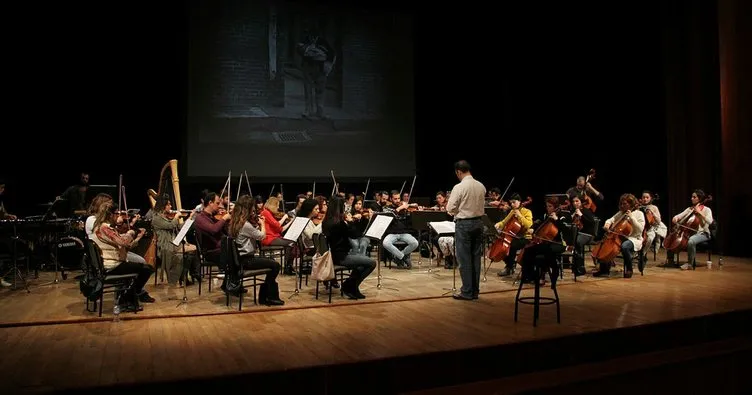 ‘The Kid’Senfoni orkestrasından duygu yüklemesi