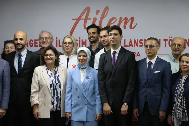 ailem-engelsiz-iletisim-merkezi-kuruldu-1695651491963.jpg