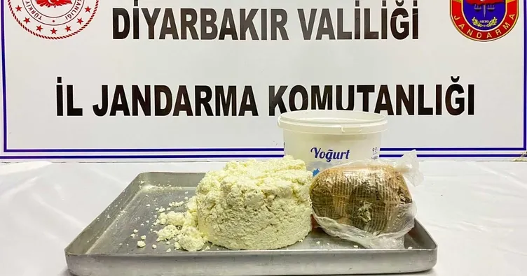 Yoğurt kovasından uyuşturucu çıktı