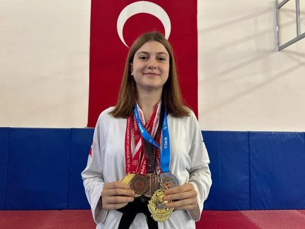 Ceyda Nur Kal Tekvando Müsabakasında
