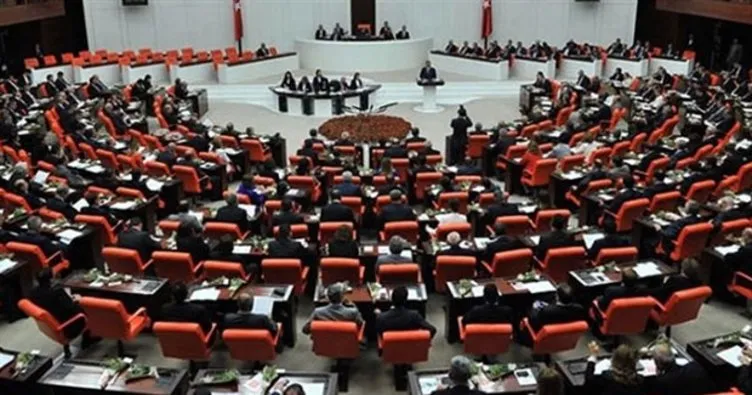 Son dakika: Saadet Partisi Libya tezkeresine evet oyu kullanacak