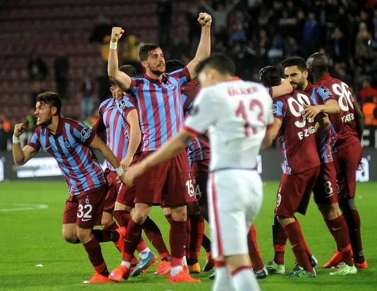 Trabzonspor - Galatasaray maçı Twitter’ı salladı