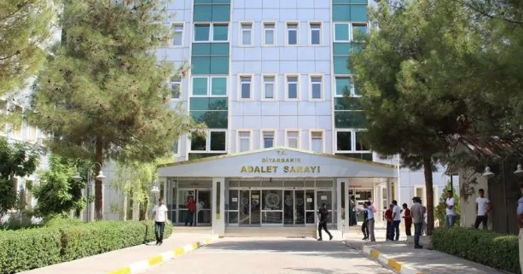 Katip, adli emanetteki mermileri çaldı