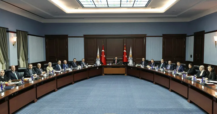 AK Parti MYK toplantısı sona erdi