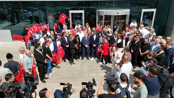sehit-aileleri-ve-gaziler-chpli-nazife-aktasi-protesto-etti-1783714579292.jpg