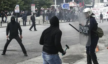 Yunanistan’da genel grev hayatı felç etti