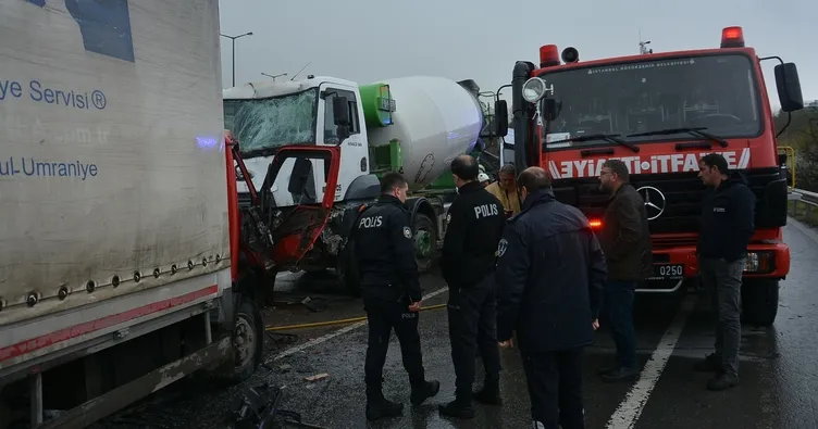 Sancaktepe’de korkunç kaza: Beton mikseriyle çarpışan kamyonet sürücüsü hayatını kaybetti