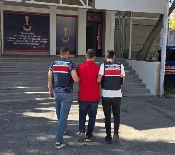 kirikkalede-jandarmadan-nokta-operasyon-3-firari-yakalandi-1759177772917.jpg