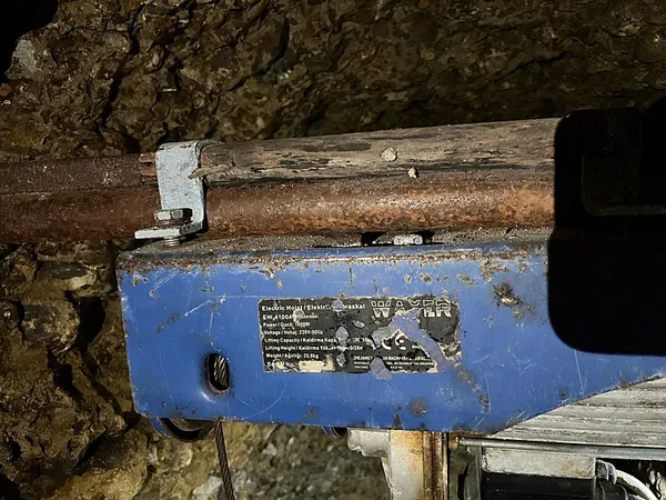 samsunda-ilginc-olay-ruyada-gorduler-tunel-kazdilar-anne-ve-oglu-sucustu-yakalandi-1758181972507.jpg Samsun'da ilginç olay: Rüyada gördüler, tünel kazdılar! Anne ve oğlu suçüstü yakalandı