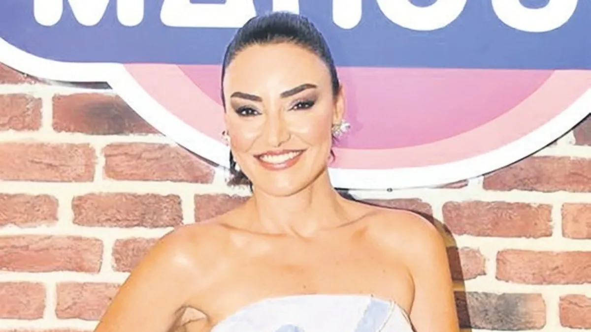 ‘Dipçik gibiyim, küllerimden doğup geldim’