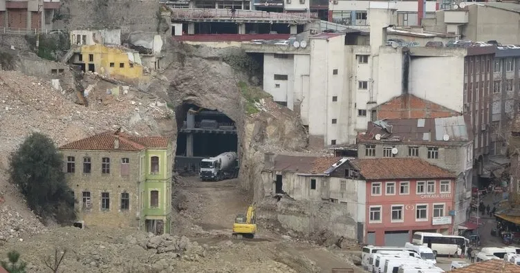 Trabzon’da katlı otaparka tünelle bağlantı