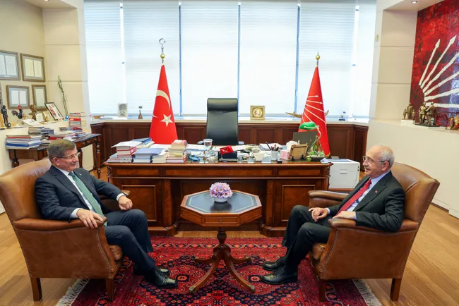 chpli-veli-agbaba-38-milletvekili-verilmesini-dogru-bulan-bir-tane-chpli-yok-1690923837120.jpg CHP’li Ağbaba 'Seçmenimizden tepki alıyoruz' diyerek itiraf etti: Doğru bulan bir tane CHP’li yok