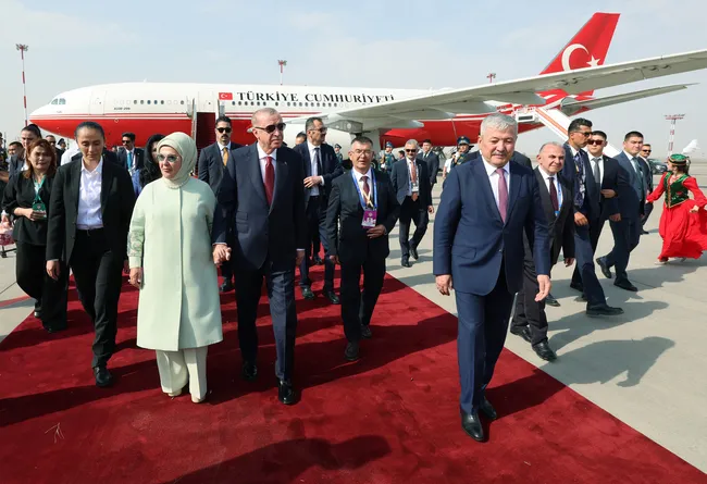 baskan-erdogan-sanghay-zirvesi-icin-kirgizistanda-1788173589797.jpg