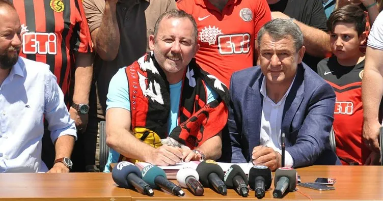 Eskişehirspor, Sergen Yalçın ile 1 yıllık sözleşme imzaladı