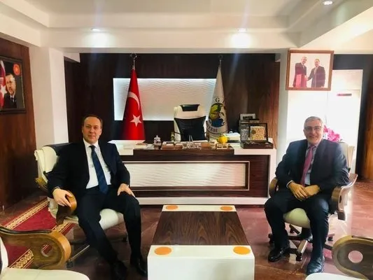 Başkan Bozkurt’tan Geyve Belediye Başkanı Kaya’ya ziyaret