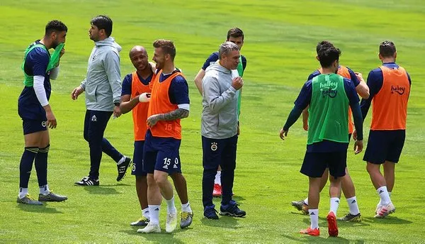 Fenerbahçe'ye sürpriz kaleci! Transferde gündem Fabri...