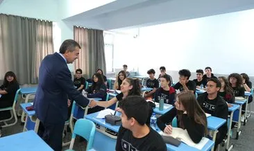 Milli Eğitim Bakanı Tekin, Ankara'da bir okula sürpriz ziyarette bulundu #ankara